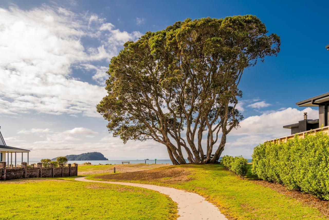 Retreat By The Beach - Pauanui Holiday Home Buitenkant foto