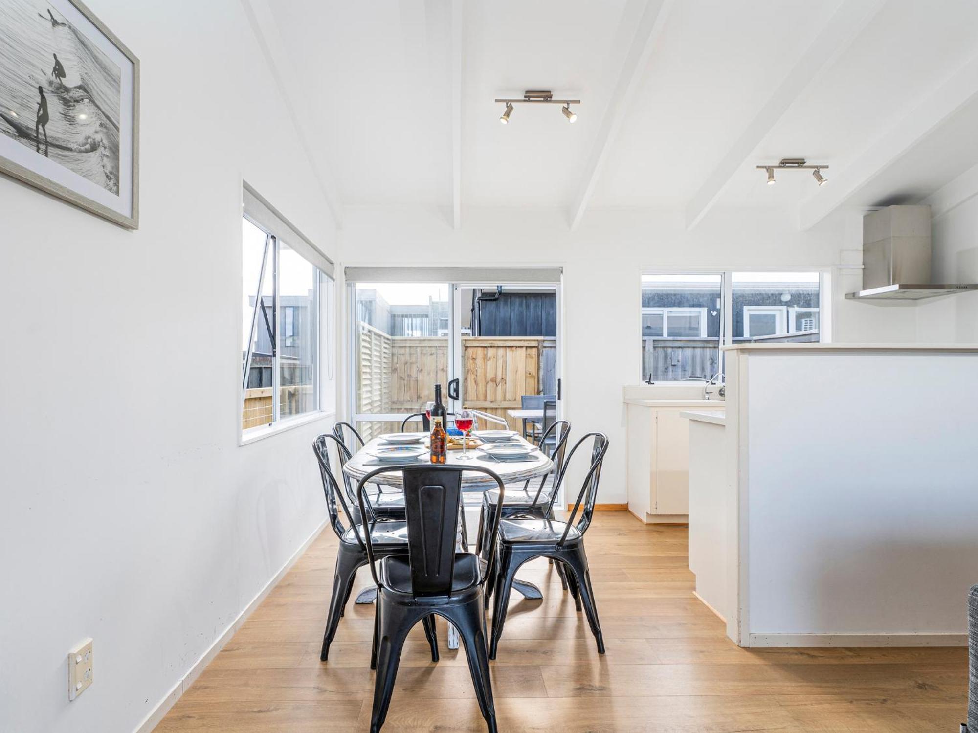 Retreat By The Beach - Pauanui Holiday Home Buitenkant foto